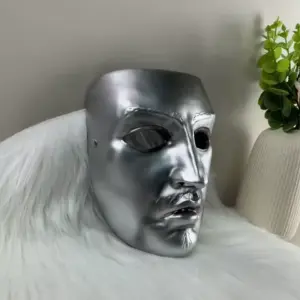 Baldwin IV Cosplay Mask there is no pattern