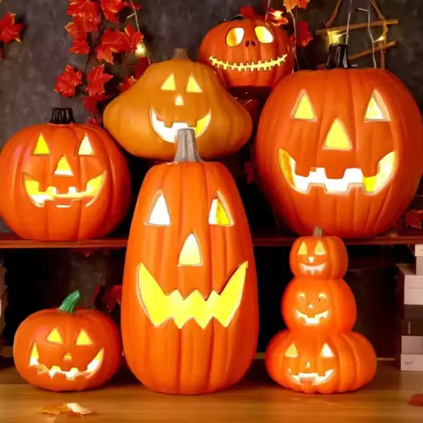 Decorative Glowing LED Pumpkin Lantern feature