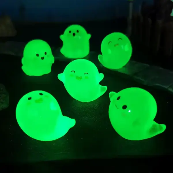 Glow in the Dark Ghost Figures Cute Mini Luminous Resin Ghosts for Halloween Decor green