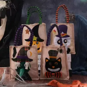 Halloween Candy Gift Bags black wall