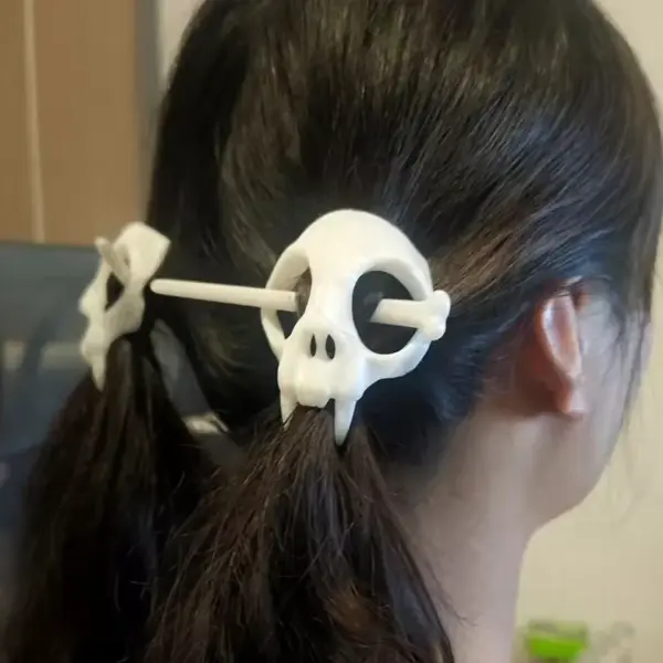Skull Skeleton Hair Stick – Gothic Luminous Hairpin & Bone Hair Clip for Halloween & Goth
